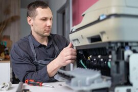 Printer ustası kartrici yerindəcə doldura bilərmi, yoxsa servisə aparılmalıdır?