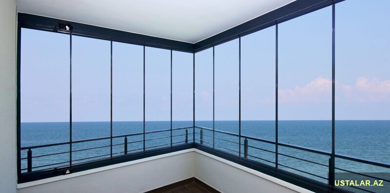 Cam balkon seçimi üçün sürməli yoxsa qatlanan sistemlərə üstünlük verilməlidir?