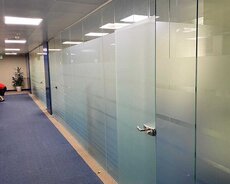 Şüşə qapı təmiri