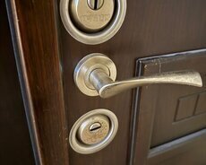 Qapıların açılması