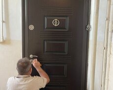 Cılınger seyfm bağlı qapıların açılması