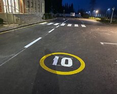 Asfalt işləri görülür