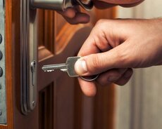 Zamok Ustası Qapıların Açılması