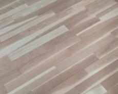 Pol parket şilfofka olunub laklanma