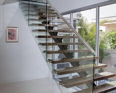 Şüşə məhəccərlərin yığılması