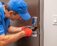 Qapi ustasi açar zamok kilid təmiri