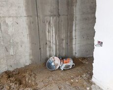 Beton kəsən beton deşən