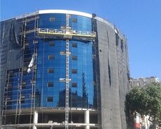 Fasad qaldırıcı kran (lebyotka-lulka) yü